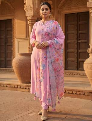 Floral Printed Mandarin Collar Kurta With Trousers & Dupatta 6