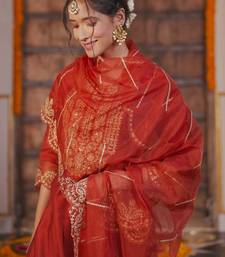 Ethnic Motifs Embroidered Liva Straight Kurta With Trousers & Dupatta