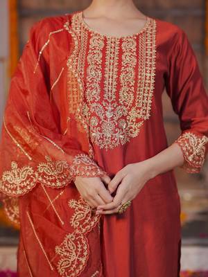 Ethnic Motifs Embroidered Liva Straight Kurta With Trousers & Dupatta 3