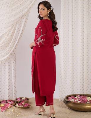 Floral Embroidered Beads And Stones Straight Kurta With Palazzos 6