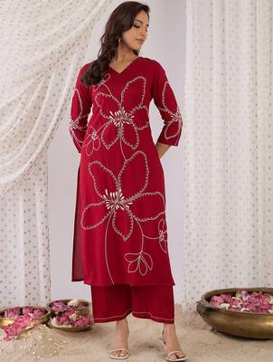 Floral Embroidered Beads And Stones Straight Kurta With Palazzos 7