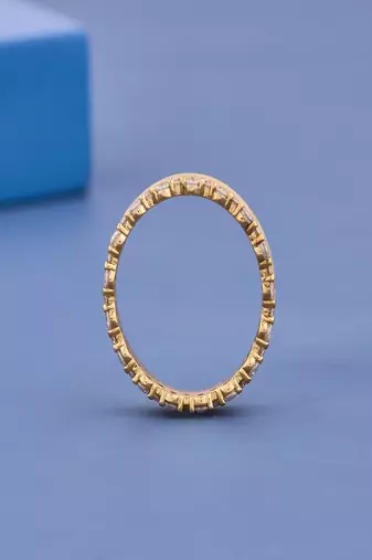 Elegant Matte Gold Diamond Band Ring