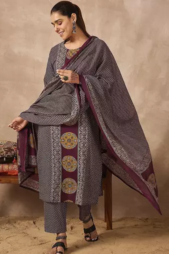 Women Ethnic Motifs Printed Cotton Kurta with Trousers & With Dupatta
