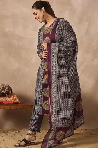 Women Ethnic Motifs Printed Cotton Kurta with Trousers & With Dupatta