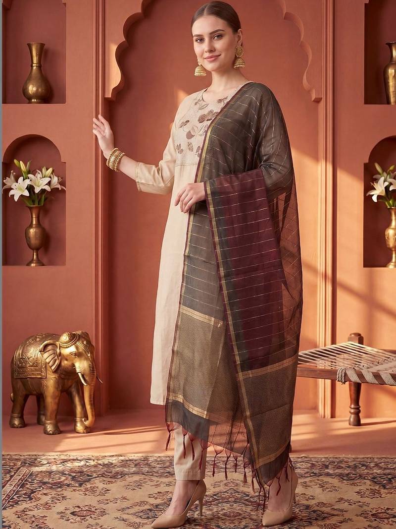 Women Ethnic Motifs Embroidered Thread Work Kurta with Trousers & With Dupatta