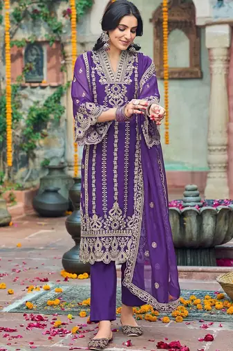 Floral Embroidered V-Neck Zari Organza Straight Kurta With Trousers And Dupatta