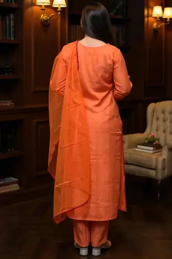 Women Geometric Embroidered V-Neck Mirror Work Kurta with Trousers & Dupatta
