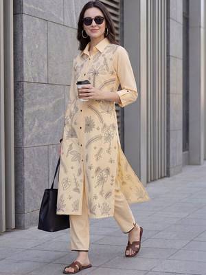 Women Ethnic Motifs Printed Cotton Kurta with Trousers 1
