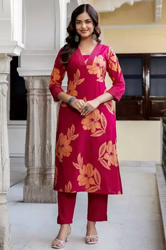 Women Floral Printed Cotton Kurta with Trousers