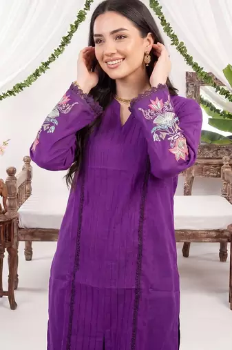 Women Ethnic Motifs Pleated Thread Work Kurta with Trousers