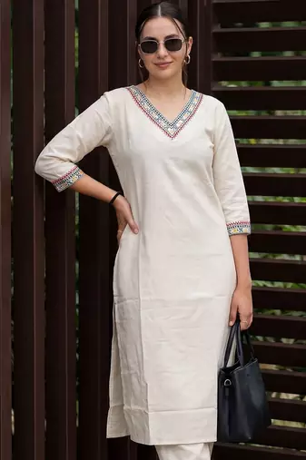 Women Ethnic Motifs Embroidered Mirror Work Kurta with Trousers