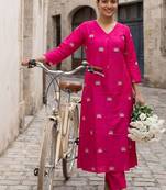 Women Ethnic Motifs Embroidered Thread Work Kurta with Trousers