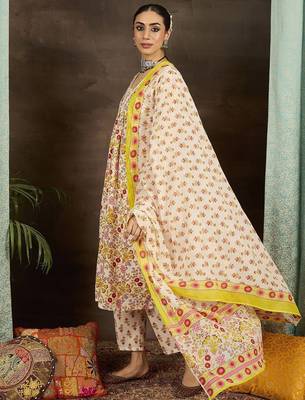 Women Floral Printed Pleated Cotton Kurta with Trousers & With Dupatta 5