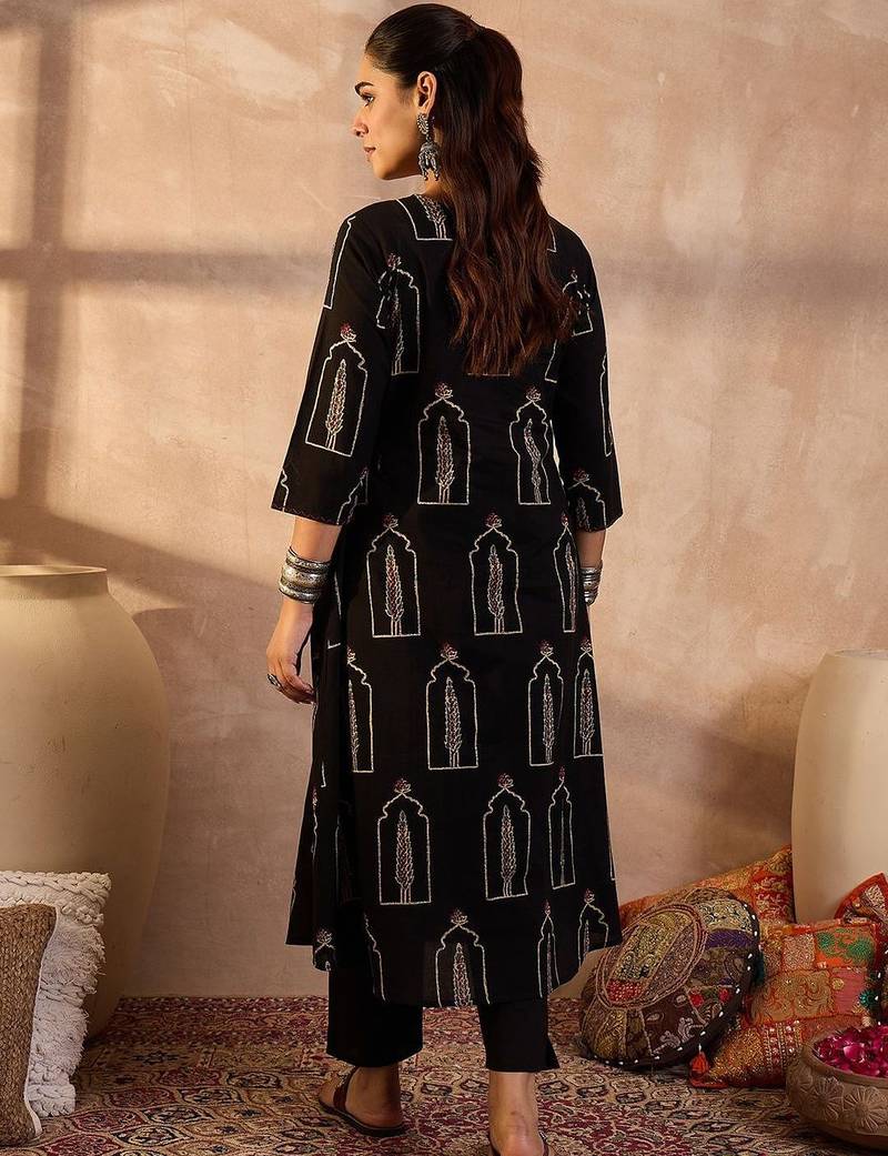 Women Ethnic Motifs Printed Sequinned Cotton Kurta with Trousers