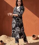 Women Printed Cotton Kurta with Trousers