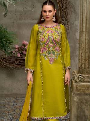 Women Ethnic Motifs Embroidered Thread Work Kurta with Palazzos & Dupatta 1