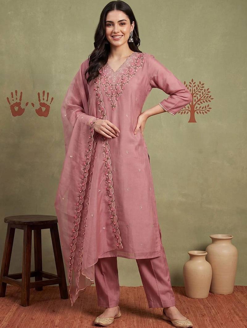Women Ethnic Motifs Embroidered Thread Work Kurta with Trousers & With Dupatta