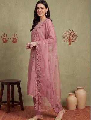 Women Ethnic Motifs Embroidered Thread Work Kurta with Trousers & With Dupatta 3
