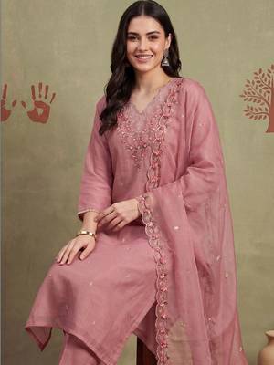 Women Ethnic Motifs Embroidered Thread Work Kurta with Trousers & With Dupatta 5