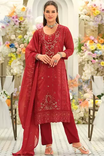 Women Ethnic Motifs Embroidered Thread Work Kurta with Trousers & With Dupatta