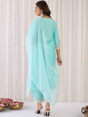 Women Ethnic Motifs Embroidered Thread Work Liva Kurta with Trousers & With Dupatta 4