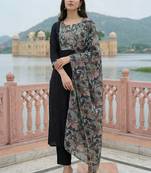 Women Floral Embroidered Thread Work Kurta with Trousers & With Dupatta
