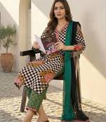 Women Printed Thread Work Cotton Kurta with Trousers & With Dupatta