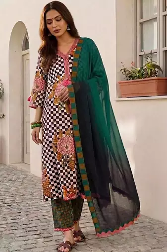 Women Printed Thread Work Cotton Kurta with Trousers & With Dupatta