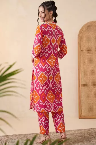 Women Ethnic Motifs Printed Cotton Kurta with Trousers