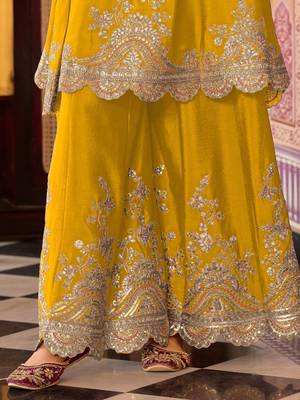 Women Ethnic Motifs Embroidered Kurta with Sharara & Dupatta 6