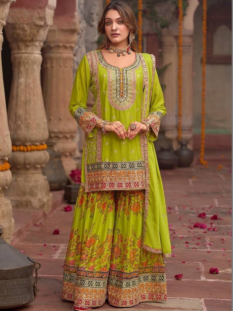 Women Ethnic Motifs Embroidered Thread Work Kurta with Sharara & With Dupatta
