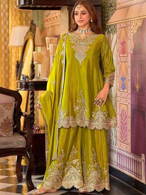 Women Ethnic Motifs Embroidered Thread Work Kurta with Sharara & With Dupatta 4