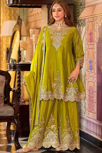 Women Ethnic Motifs Embroidered Thread Work Kurta with Sharara & With Dupatta