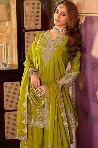 Women Ethnic Motifs Embroidered Thread Work Kurta with Sharara & With Dupatta