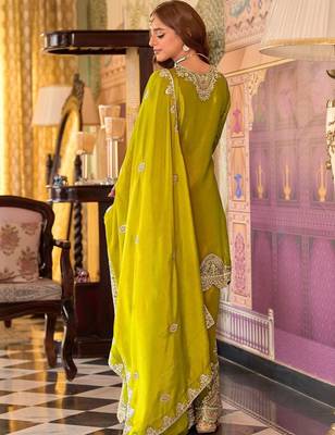 Women Ethnic Motifs Embroidered Thread Work Kurta with Sharara & With Dupatta 6