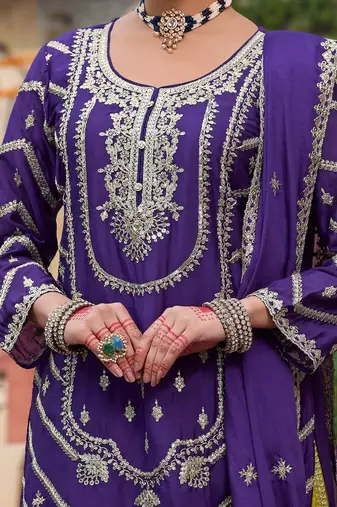 Women Ethnic Motifs Embroidered Thread Work Kurta with Sharara & With Dupatta