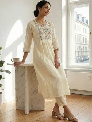 Women Floral Embroidered Empire Thread Work Cotton Kurta with Trousers & With Dupatta 4