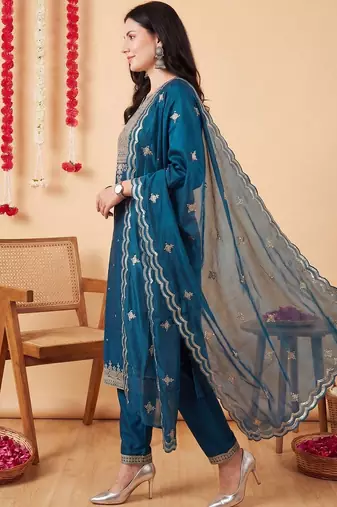 Women Ethnic Motifs Embroidered Kurta with Trousers & With Dupatta