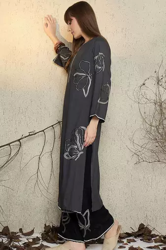 Women Floral Embroidered Sequinned Kurta with Palazzos