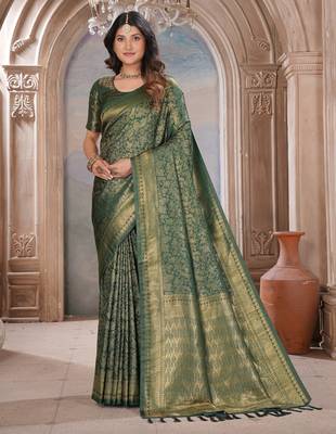 bottal green woven kanjivaram soft silk saree designer pallu saree with blouse 2