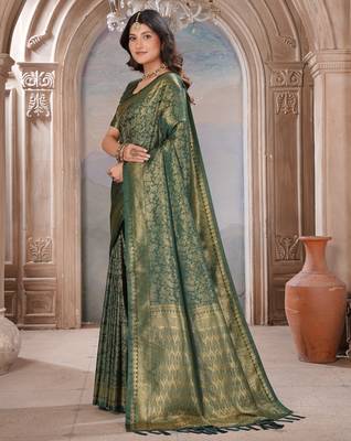 bottal green woven kanjivaram soft silk saree designer pallu saree with blouse 3