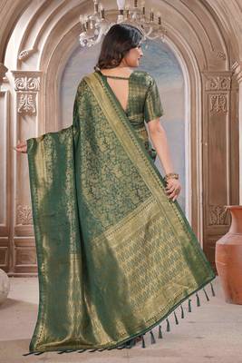 bottal green woven kanjivaram soft silk saree designer pallu saree with blouse 5
