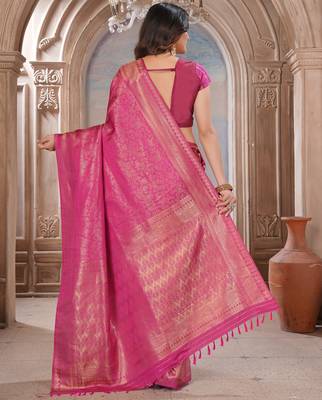 pink woven kanjivaram soft silk saree designer pallu saree with blouse 4