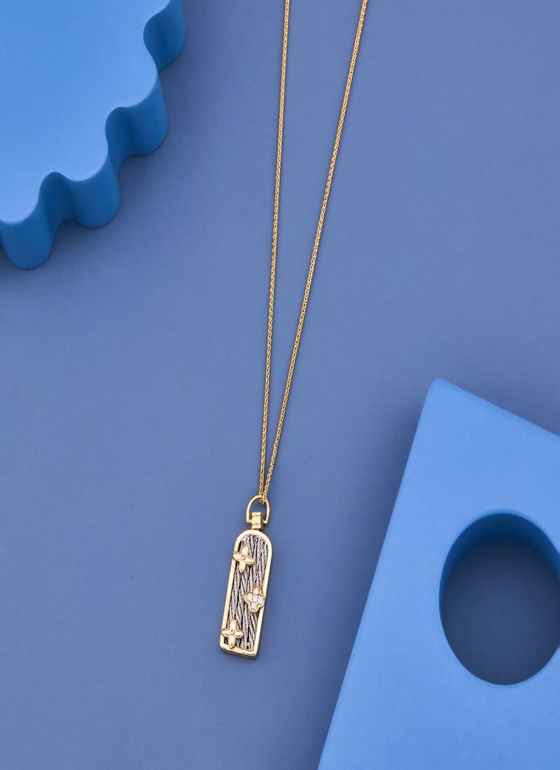 Elegant Dual-Tone Floral Bar Pendant Necklace