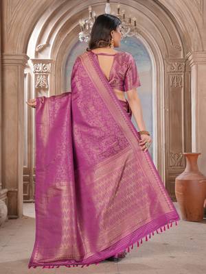 wine woven kanjivaram soft silk saree designer pallu saree with blouse 5