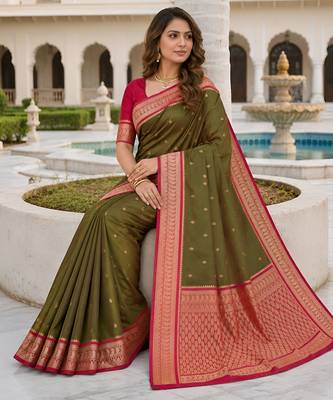 Green soft silk blend saree with zari weaving meenakari design 3