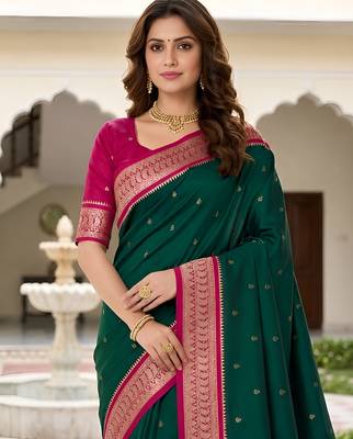 Green soft silk blend saree with zari weaving meenakari design 4