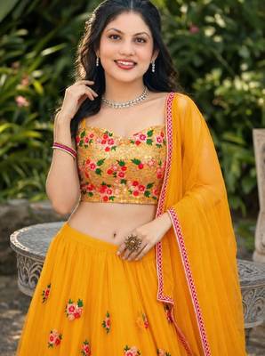 YELLOW  SEQUINS & EMBROIDERED NET DESIGNER WEDDING & PARTY WEAR FESTIVAL LEHENGA CHOLI SET FOR WOMEN'S 5