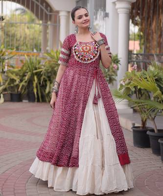 Off White Kora Cotton Chaniya Choli For Navratri Set With Kutchi Patchwork Maroon Bandhani Kurti  2