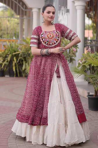 Off White Kora Cotton Chaniya Choli For Navratri Set With Kutchi Patchwork Maroon Bandhani Kurti 